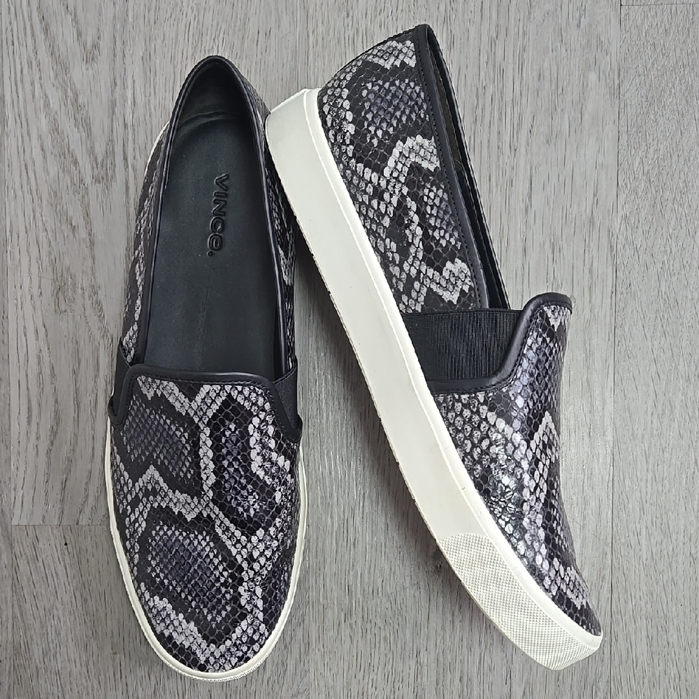 Vince. Snake-Effect Leather Sneakers Size 9